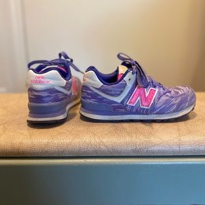Girl’s New Balance classics